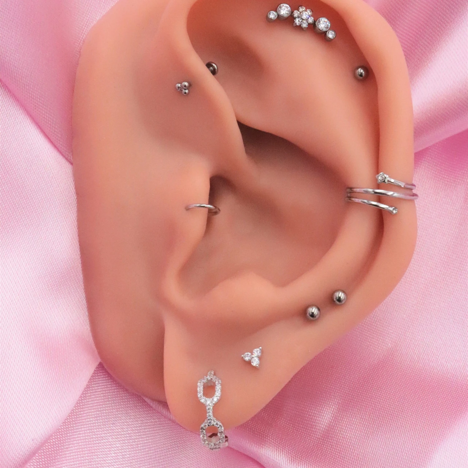 Simple Dot Piercing | Titan – Bild 9