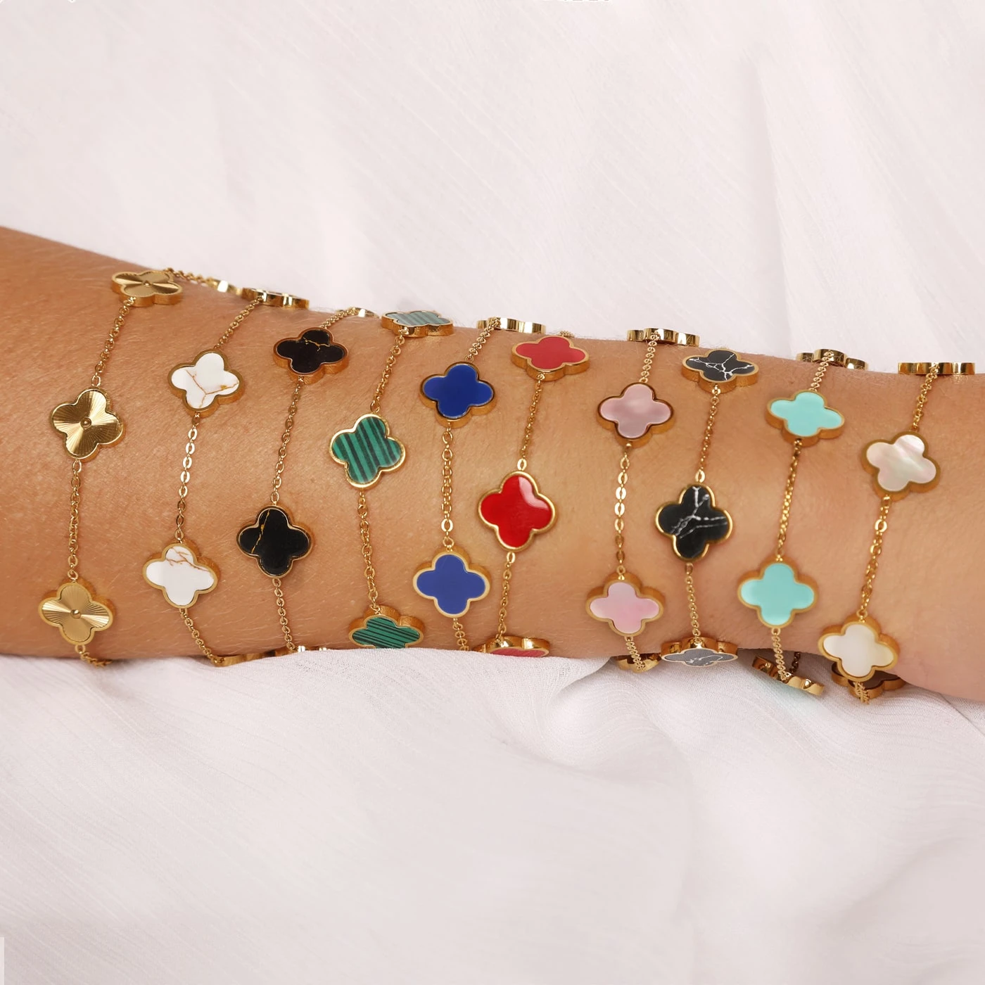 Blue Clover Armband | 18K Vergoldet – Bild 4