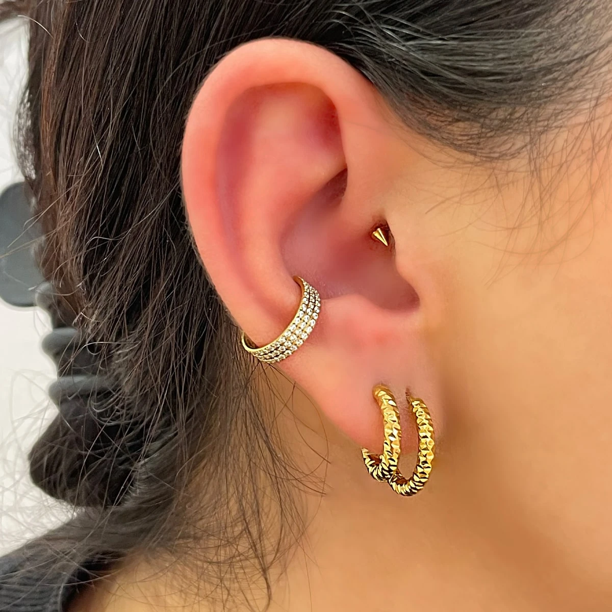 Triple Conch Piercing | Titan – Bild 4