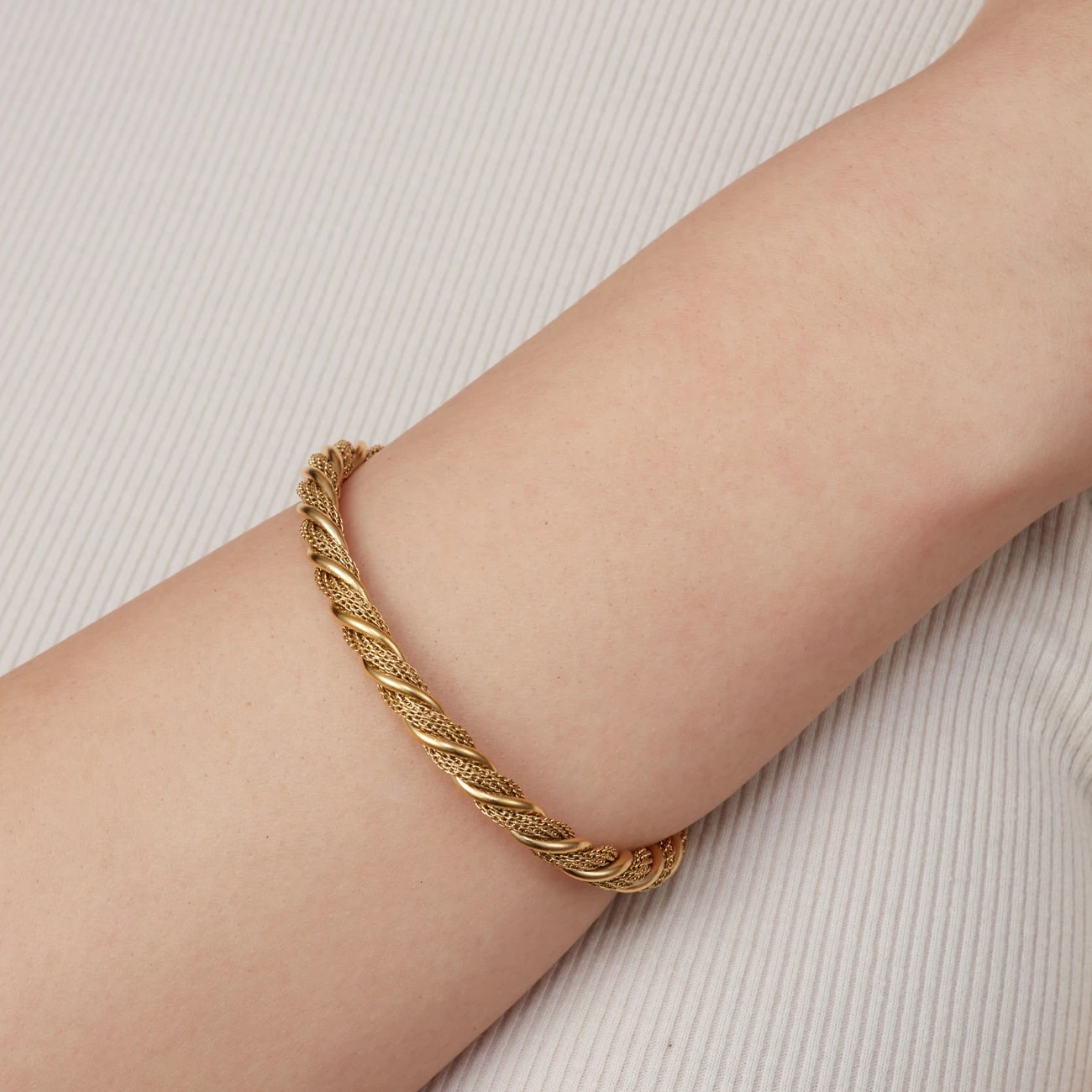 Twist Armreif | 18K Vergoldet â Bild 2